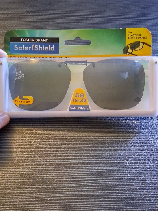 Foster Grant Accessories - Foster Grant Polarized Clip On Sunglasses For Men Or Women